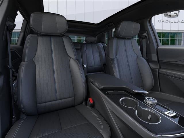 2025 Cadillac LYRIQ Luxury 1