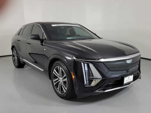 2024 Cadillac LYRIQ Luxury 2