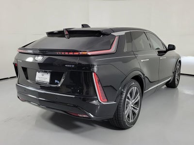 2024 Cadillac LYRIQ Luxury 2