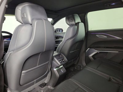 2024 Cadillac LYRIQ Luxury 2