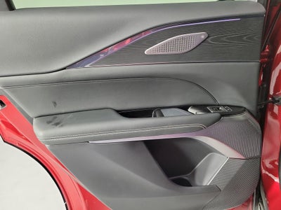 2024 Cadillac LYRIQ Luxury 2