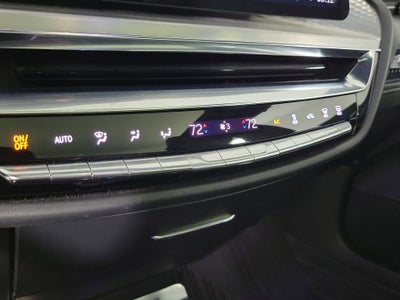 2024 Cadillac LYRIQ Luxury 2