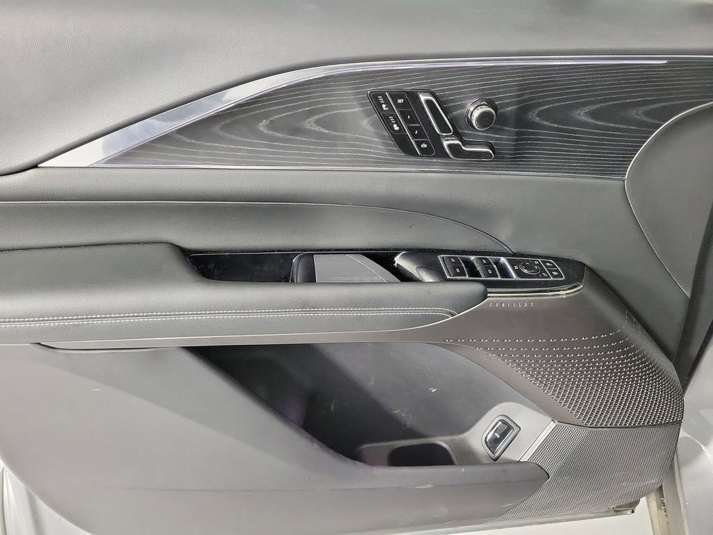 2024 Cadillac LYRIQ Sport 1