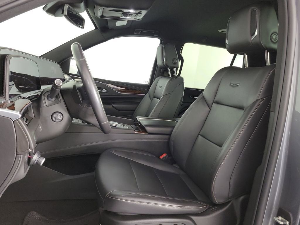 2022 Cadillac Escalade Luxury