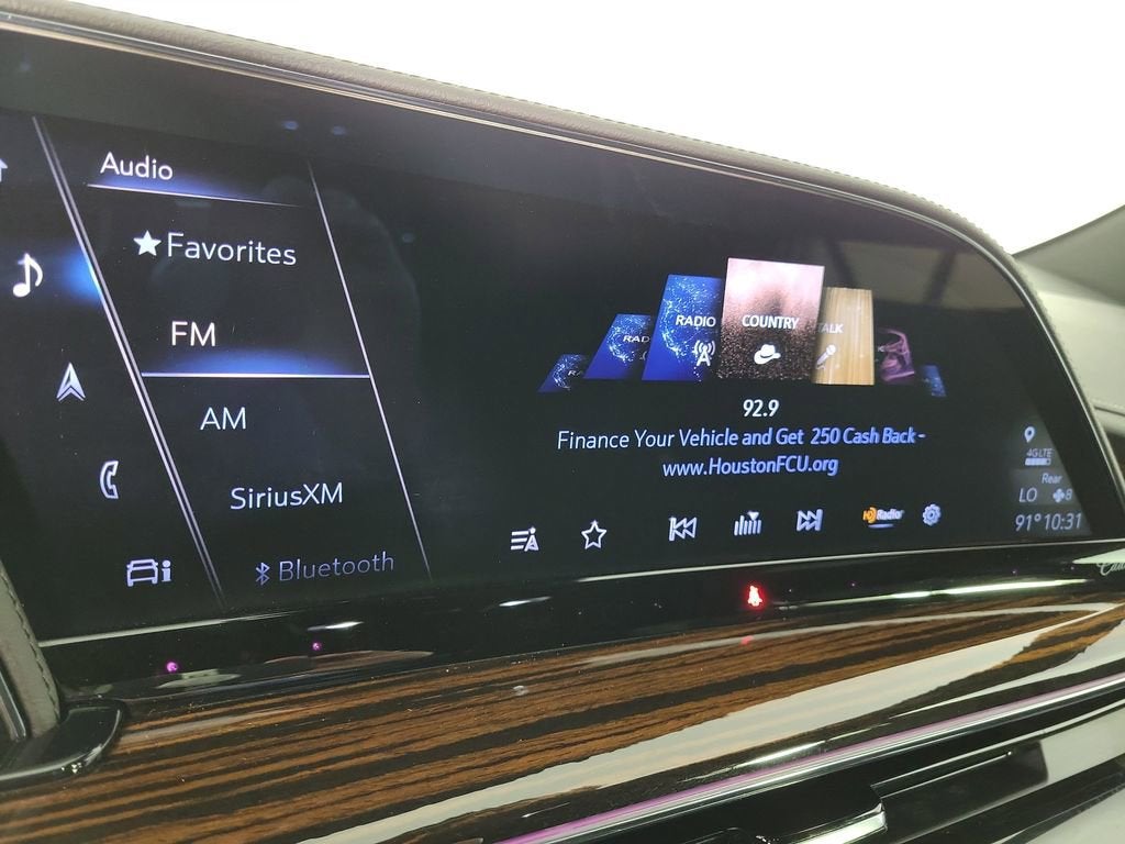 2022 Cadillac Escalade Luxury
