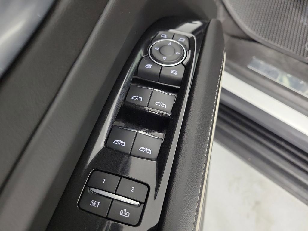 2021 Cadillac Escalade Luxury