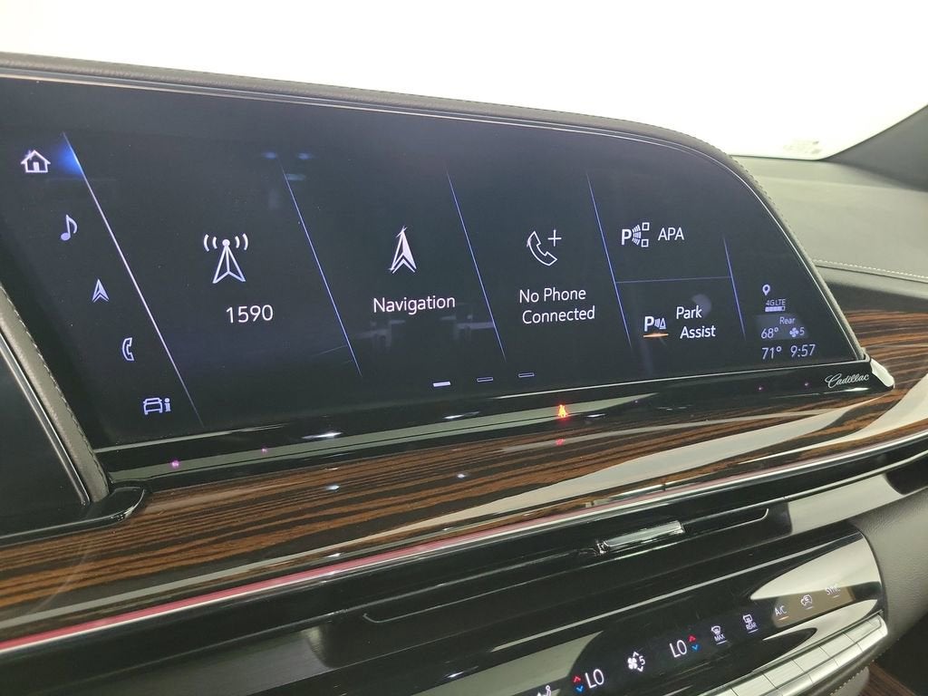 2022 Cadillac Escalade Premium Luxury