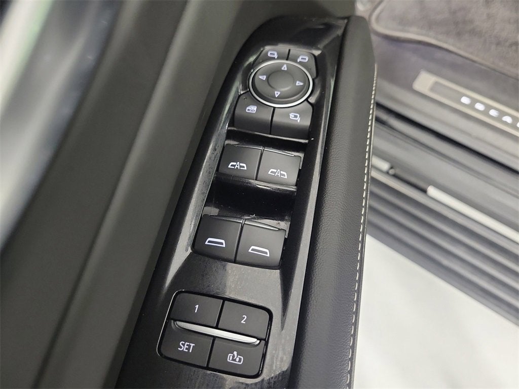2023 Cadillac Escalade Premium Luxury Platinum