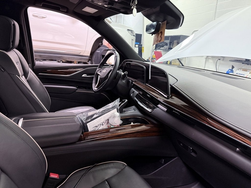 2024 Cadillac Escalade ESV Premium Luxury