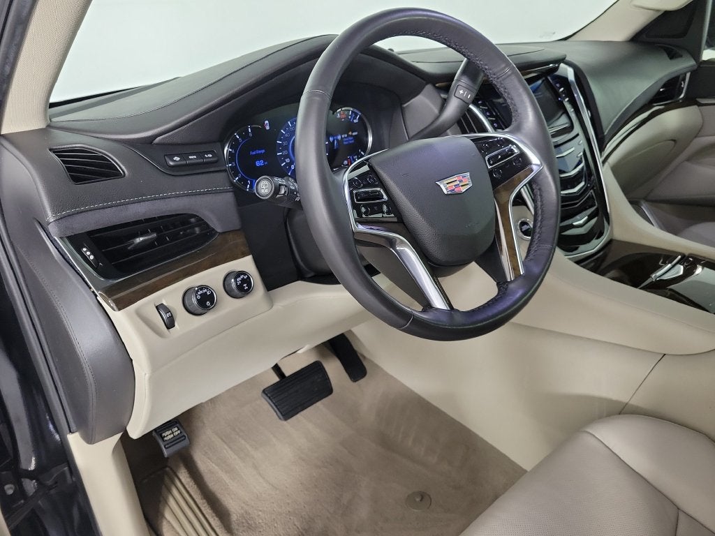 2019 Cadillac Escalade Luxury