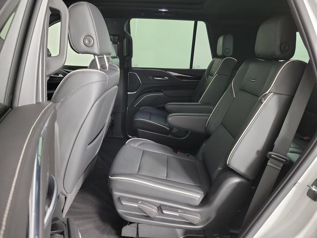 2022 Cadillac Escalade Sport