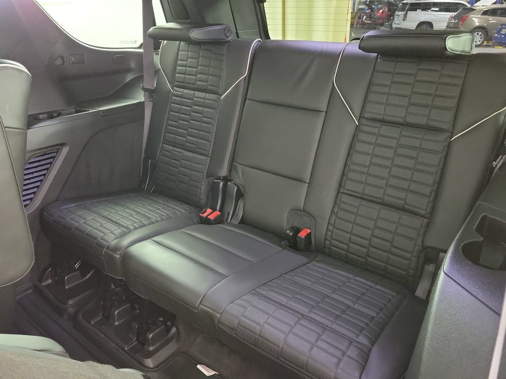 2023 Cadillac Escalade 4WD Sport Platinum