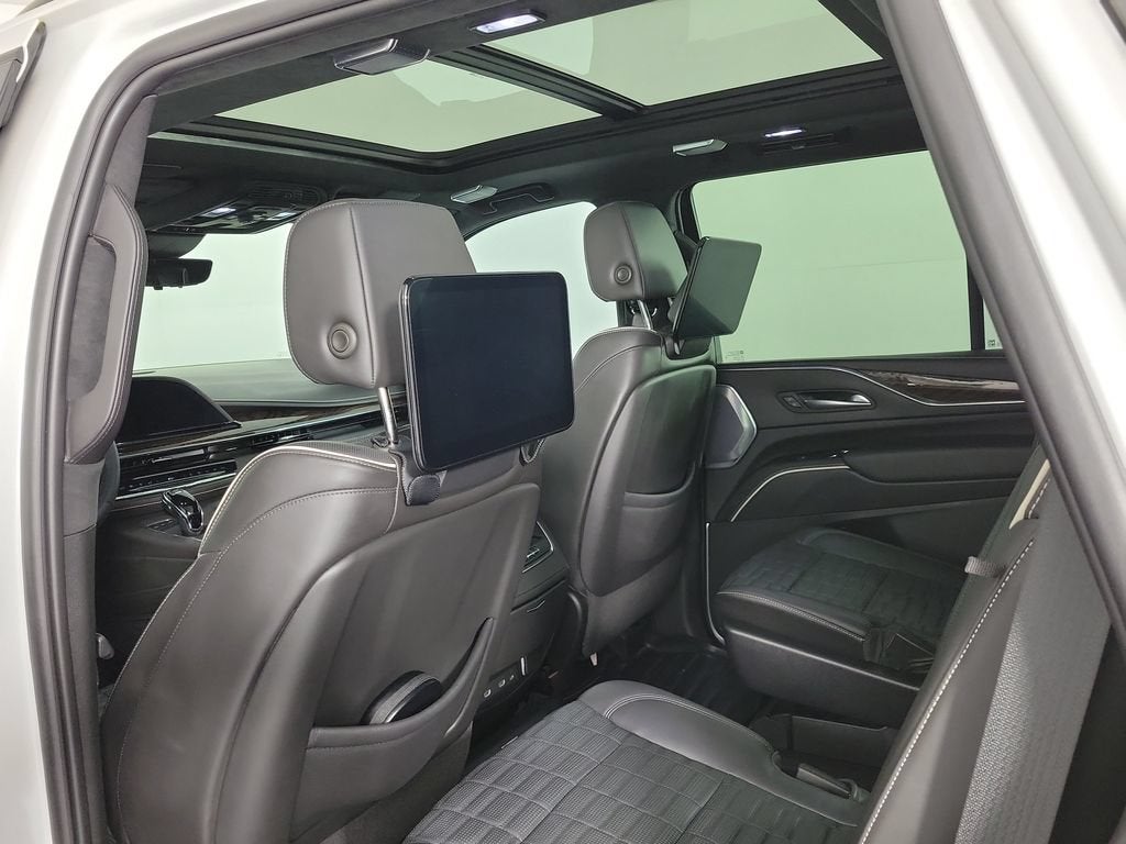 2023 Cadillac Escalade 4WD Sport Platinum