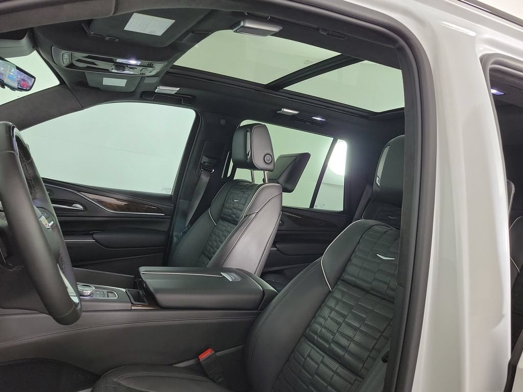2023 Cadillac Escalade 4WD Sport Platinum