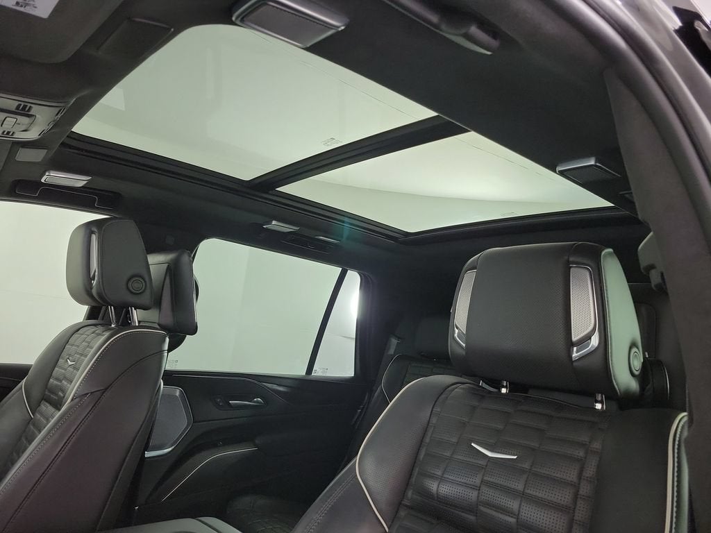 2023 Cadillac Escalade 4WD Sport Platinum