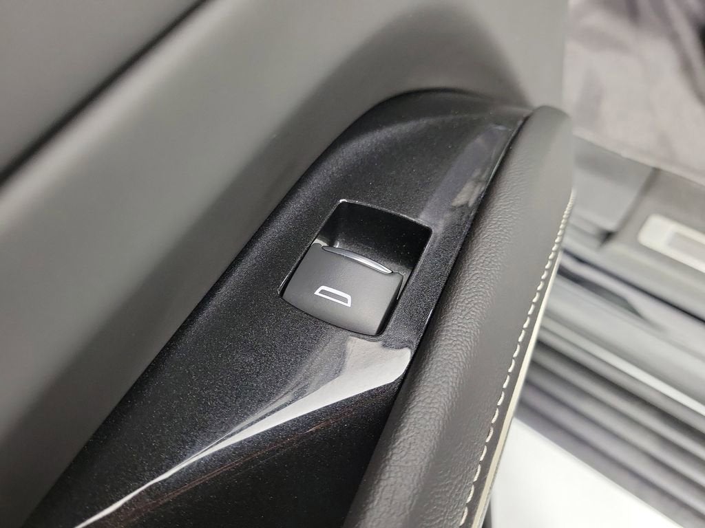 2023 Cadillac Escalade ESV Premium Luxury Platinum