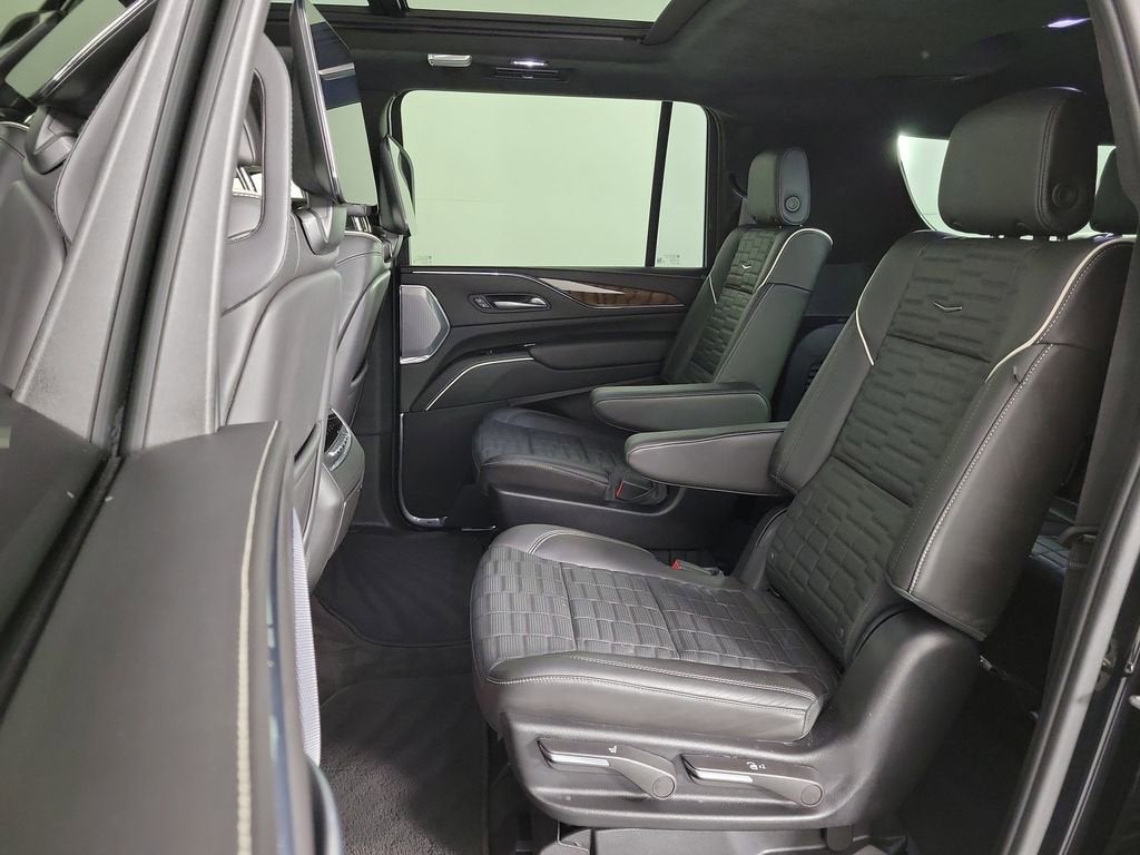 2024 Cadillac Escalade ESV Premium Luxury Platinum
