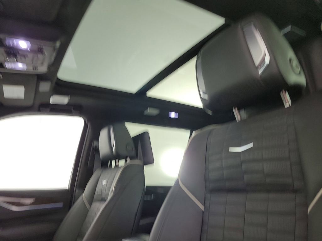 2024 Cadillac Escalade ESV Premium Luxury Platinum