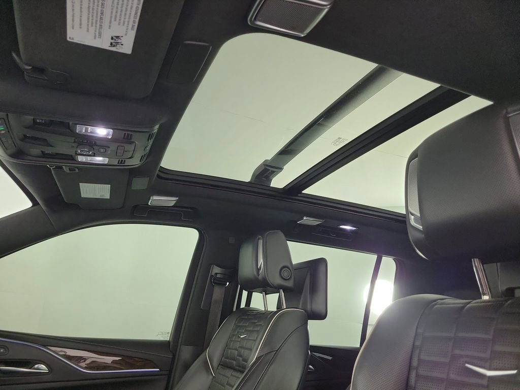 2022 Cadillac Escalade ESV Premium Luxury Platinum