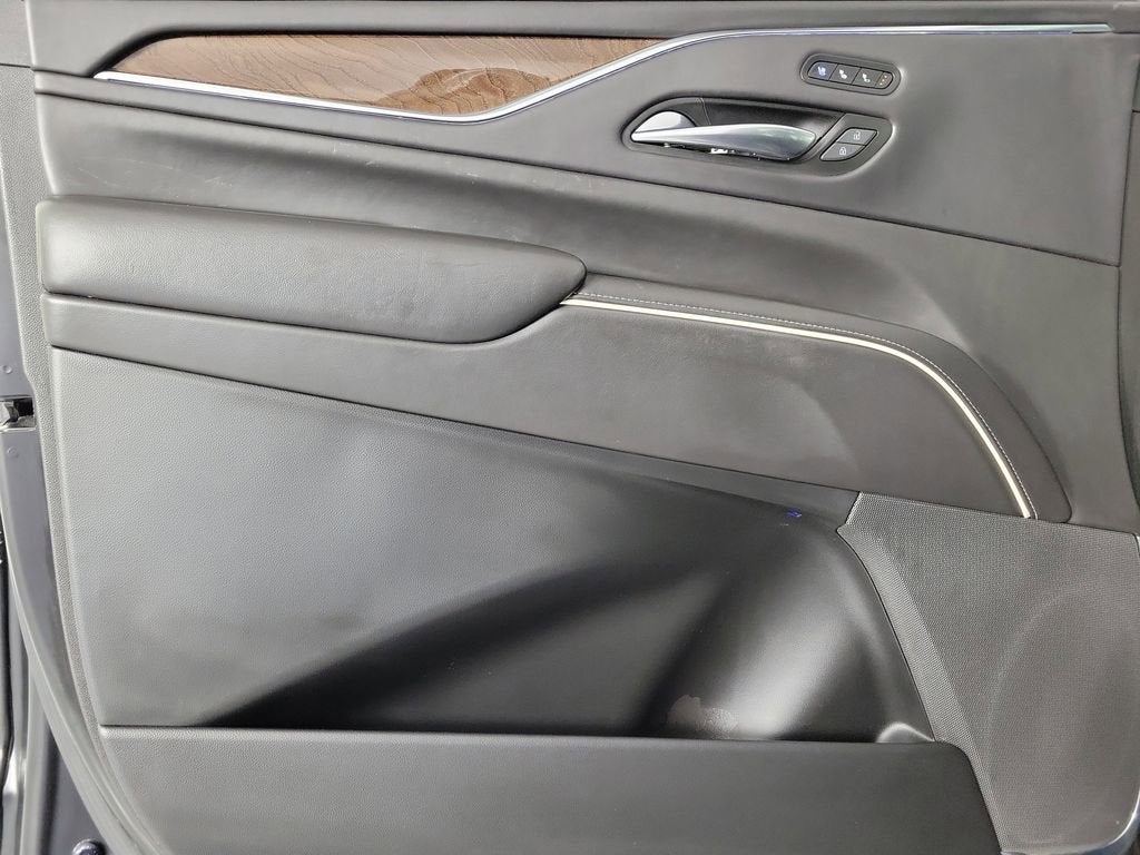 2022 Cadillac Escalade ESV Premium Luxury Platinum