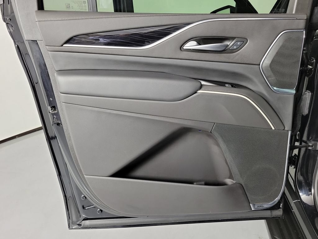 2024 Cadillac Escalade ESV Sport