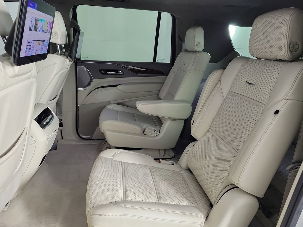 2024 Cadillac Escalade ESV Sport Platinum
