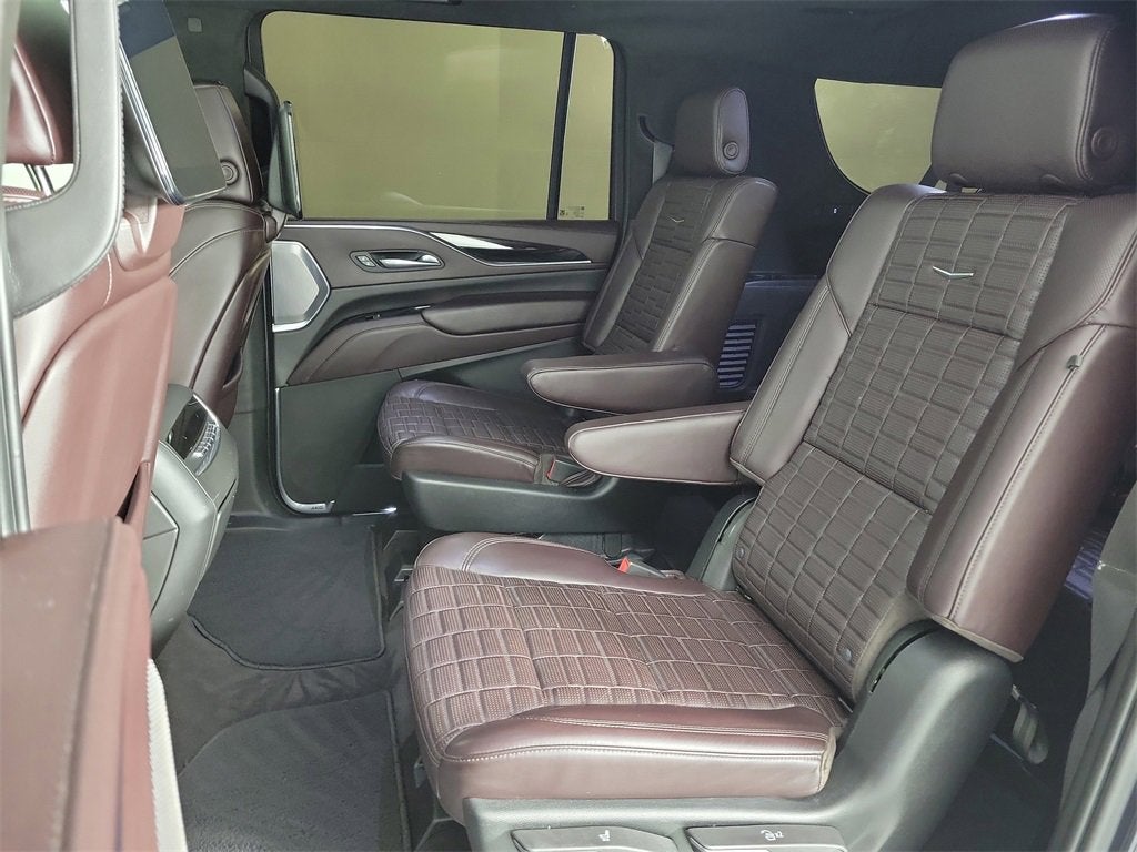 2023 Cadillac Escalade ESV Sport Platinum