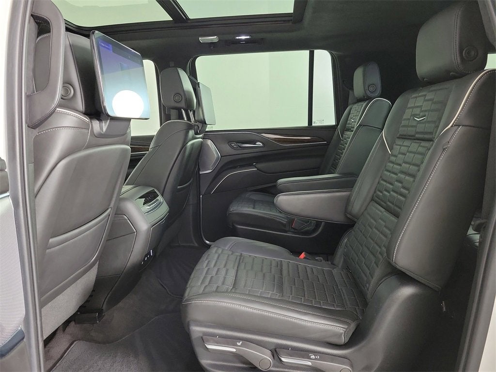 2022 Cadillac Escalade ESV Sport Platinum