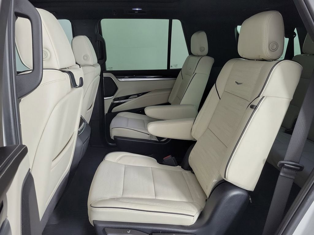 2025 Cadillac Escalade Sport