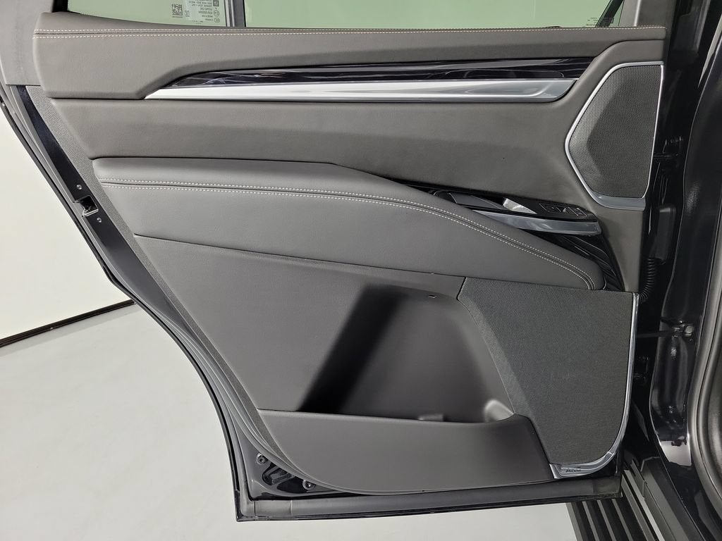 2025 Cadillac Escalade Sport