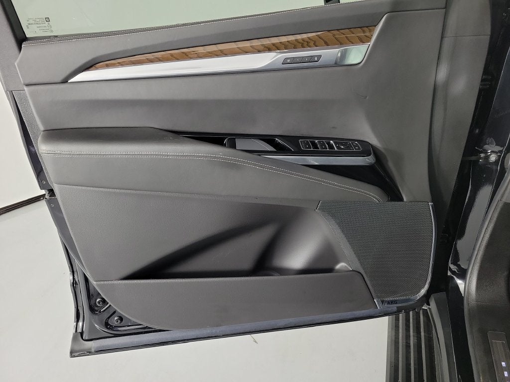 2025 Cadillac Escalade Sport Platinum