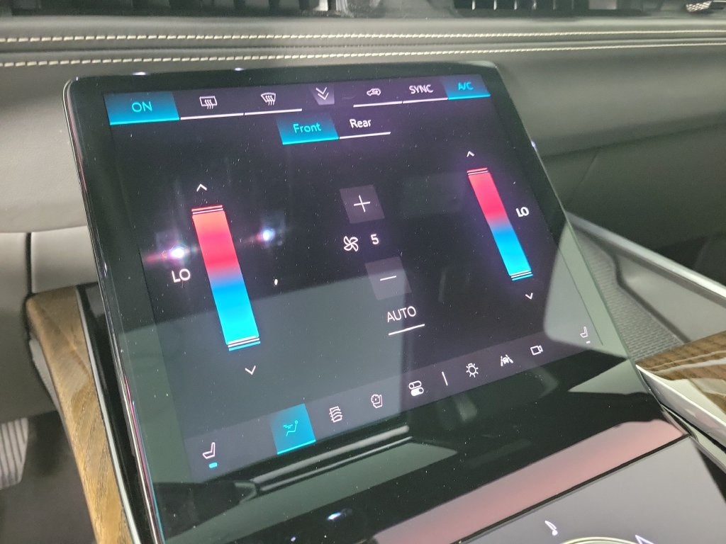 2025 Cadillac Escalade Sport Platinum