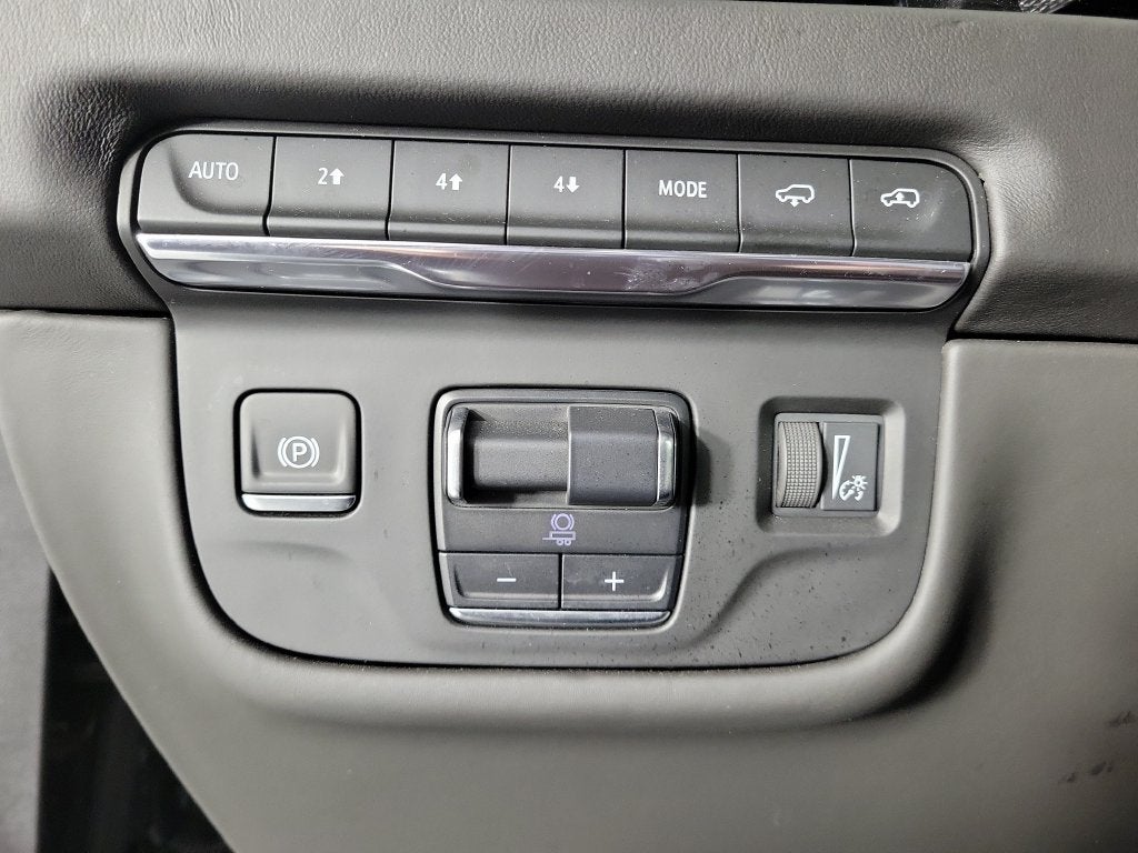2025 Cadillac Escalade Sport Platinum