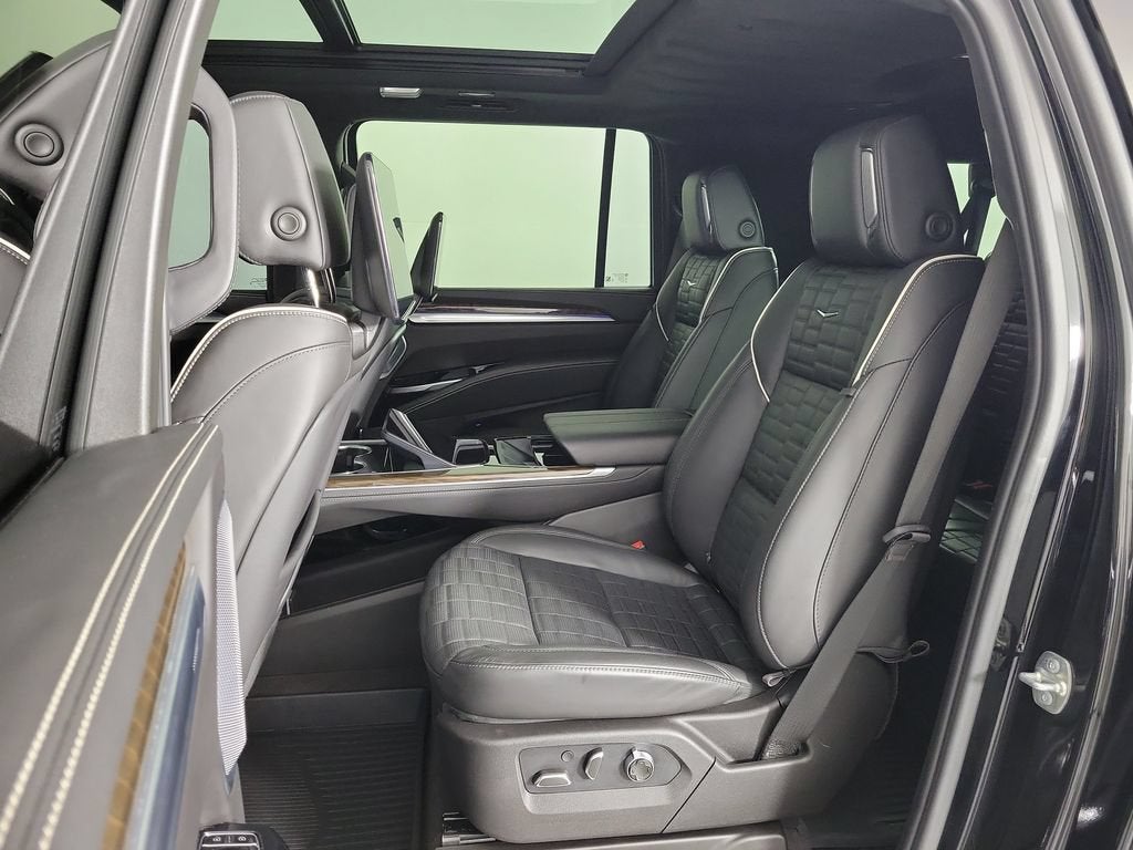 2025 Cadillac Escalade ESV Sport Platinum