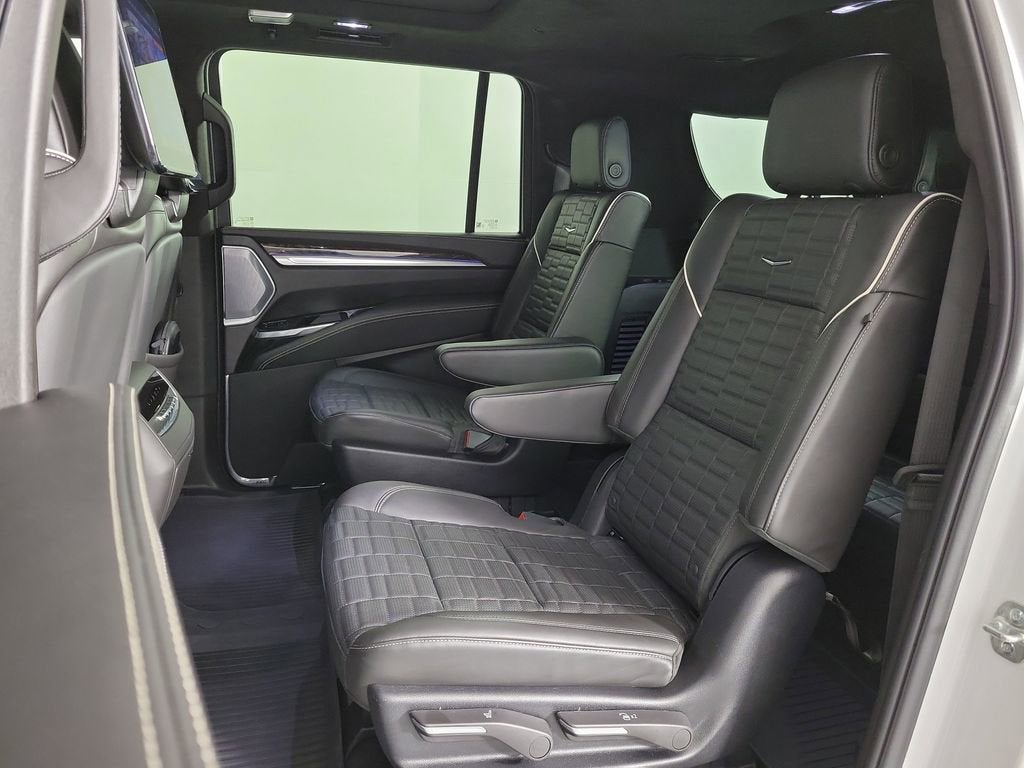 2025 Cadillac Escalade ESV Sport Platinum