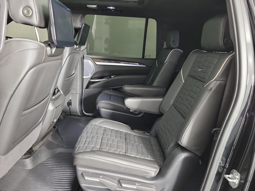 2025 Cadillac Escalade ESV Sport Platinum