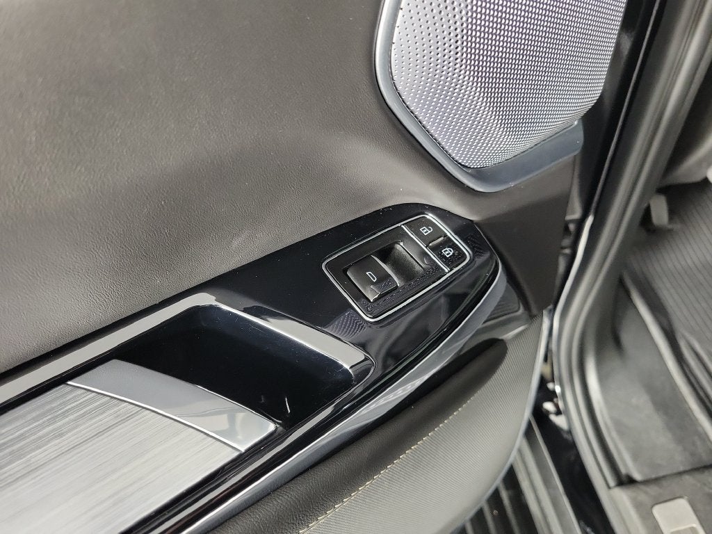 2025 Cadillac Escalade ESV Sport Platinum