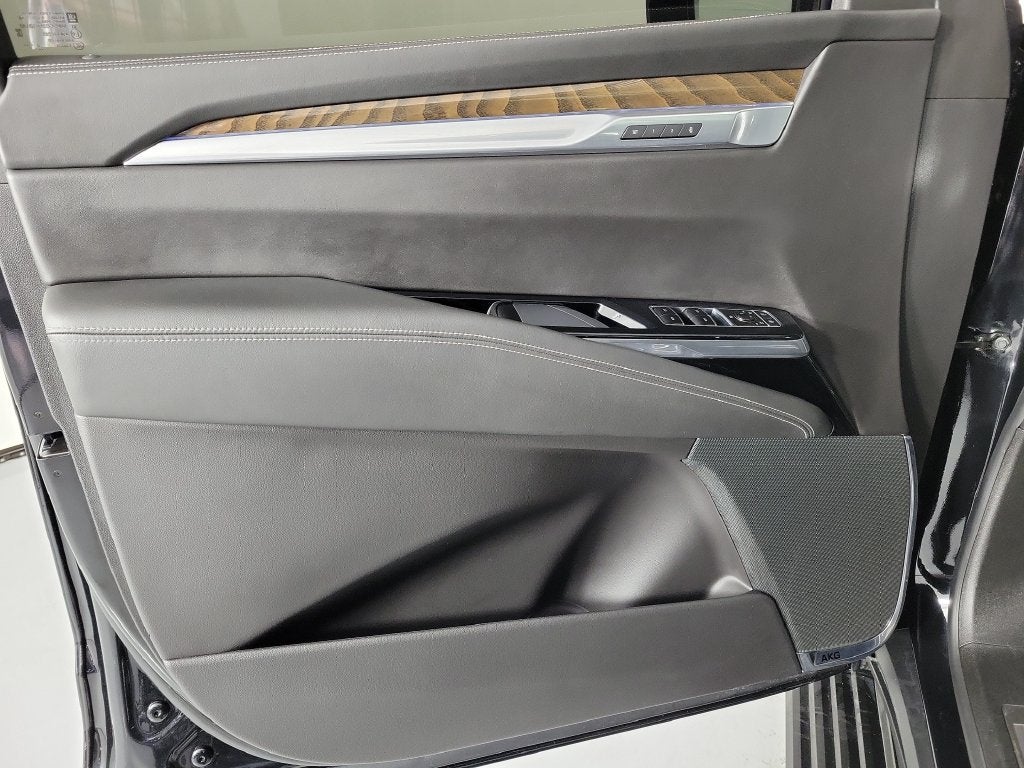 2025 Cadillac Escalade ESV Sport Platinum