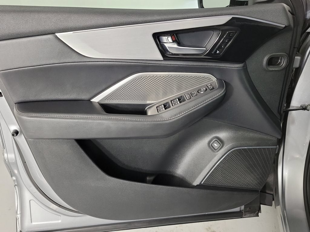 2023 Acura MDX w/Technology Package