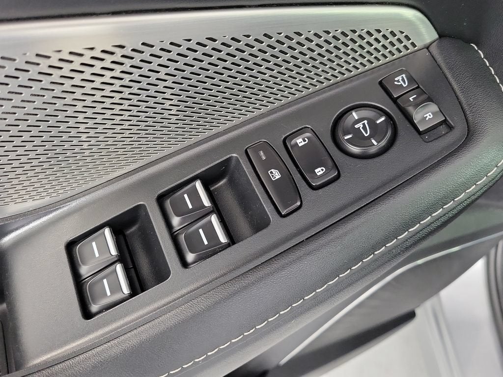 2023 Acura MDX w/Technology Package
