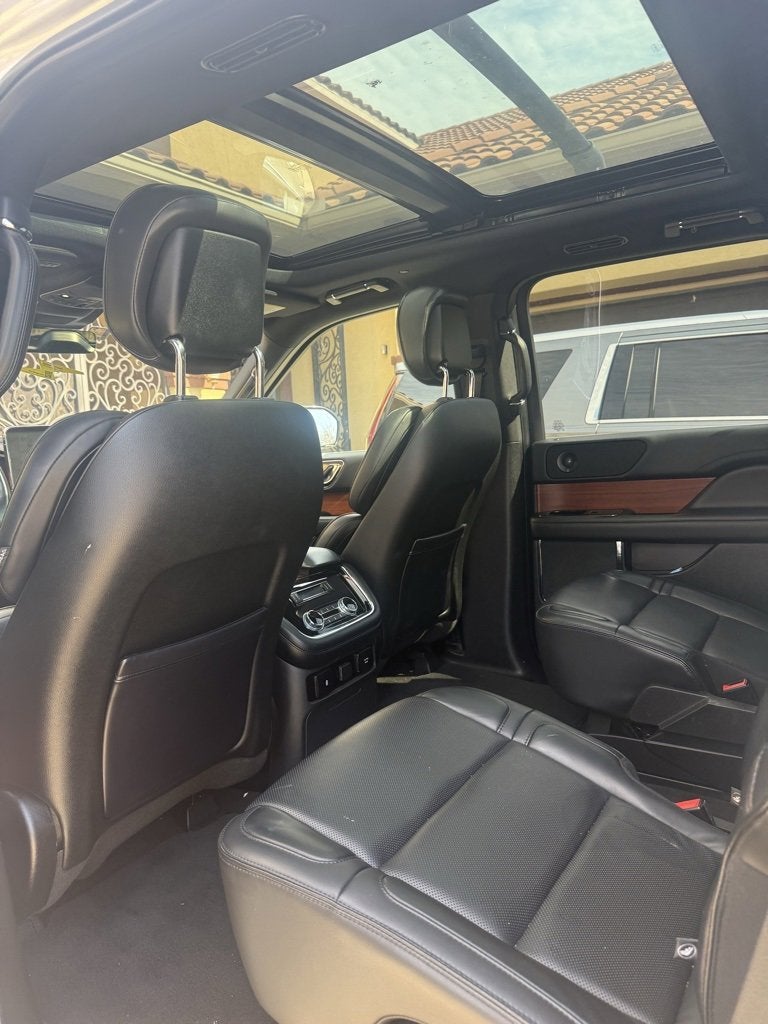 2019 Lincoln Navigator Select
