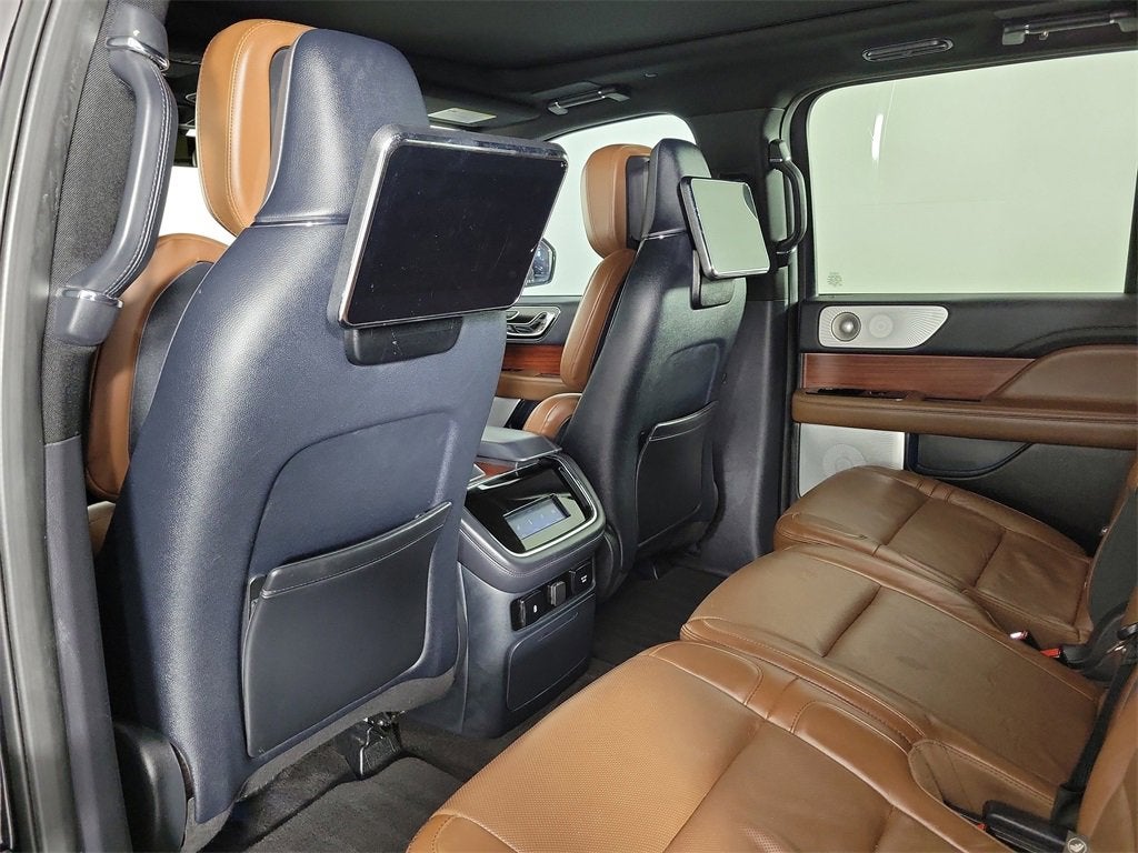 2023 Lincoln Navigator L Reserve