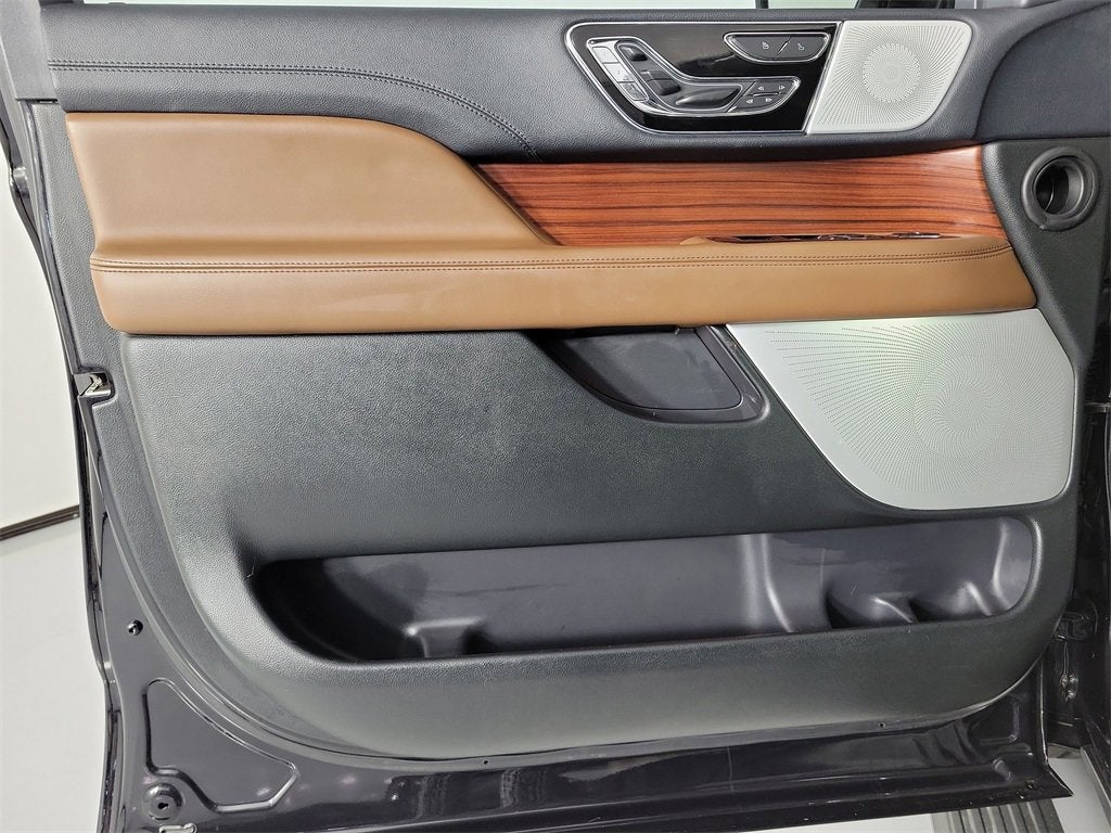 2023 Lincoln Navigator L Reserve