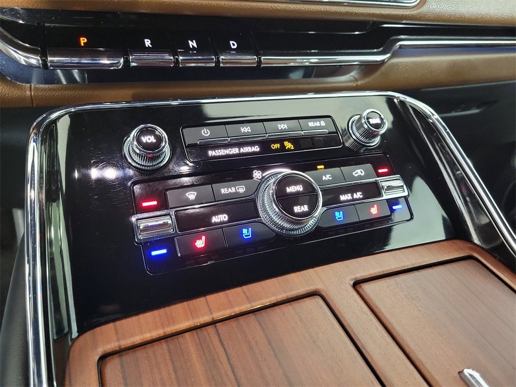 2023 Lincoln Navigator L Reserve