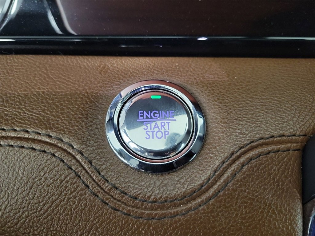 2023 Lincoln Navigator L Reserve