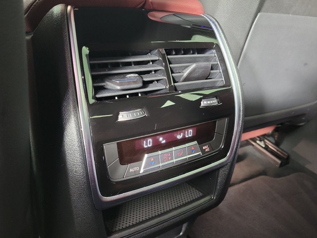 2020 BMW X6 M50i