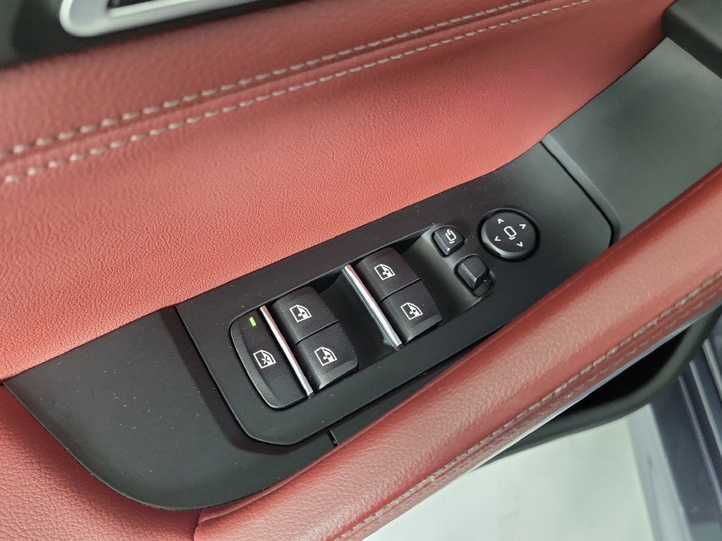 2020 BMW X6 M50i