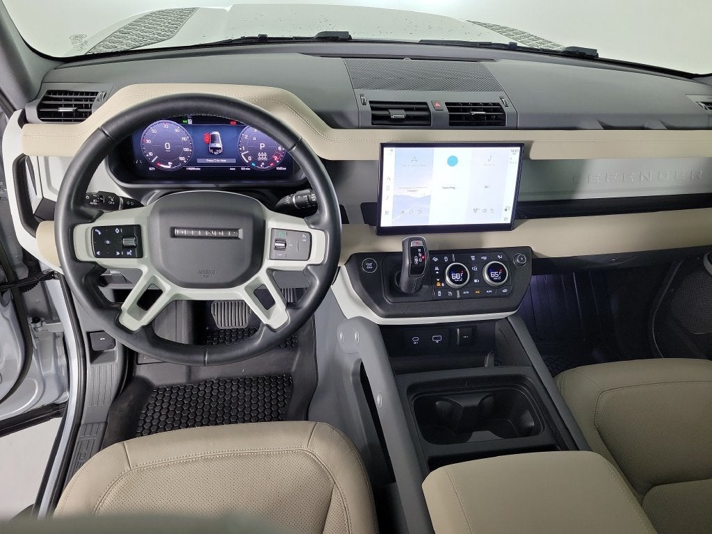 2023 Land Rover Defender SE