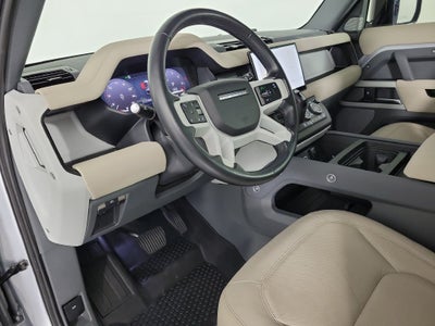 2023 Land Rover Defender SE