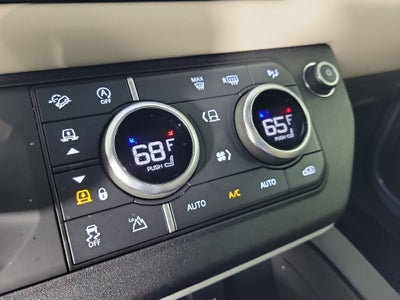 2023 Land Rover Defender SE